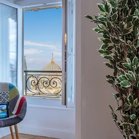 Imperial In The Center Of Close To The Apartment Biarritz