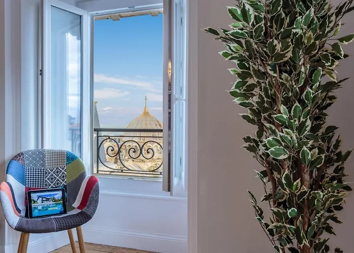 Imperial In The Center Of Close To The Apartment Biarritz